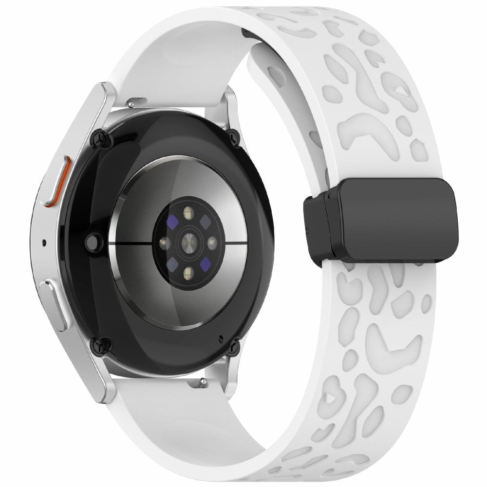 KALEBOL 18mm Magnetic Silicone Strap Huawei Watch GT 5 41mm / GT 4 41mm / Garmin Venu 3S Leopard Print Watch Band - White#serie_2