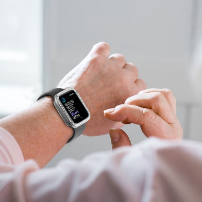 Super Fint Apple Watch Series 8 (45mm) / Apple Watch Series 7 45mm Cover med Skærmbeskytter i Plastik, Rhinsten og Hærdet Glas - Gennemsigtig#serie_2